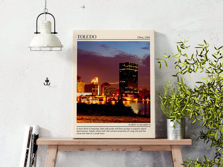 Toledo Minimal Wall Art, Ohio, USA