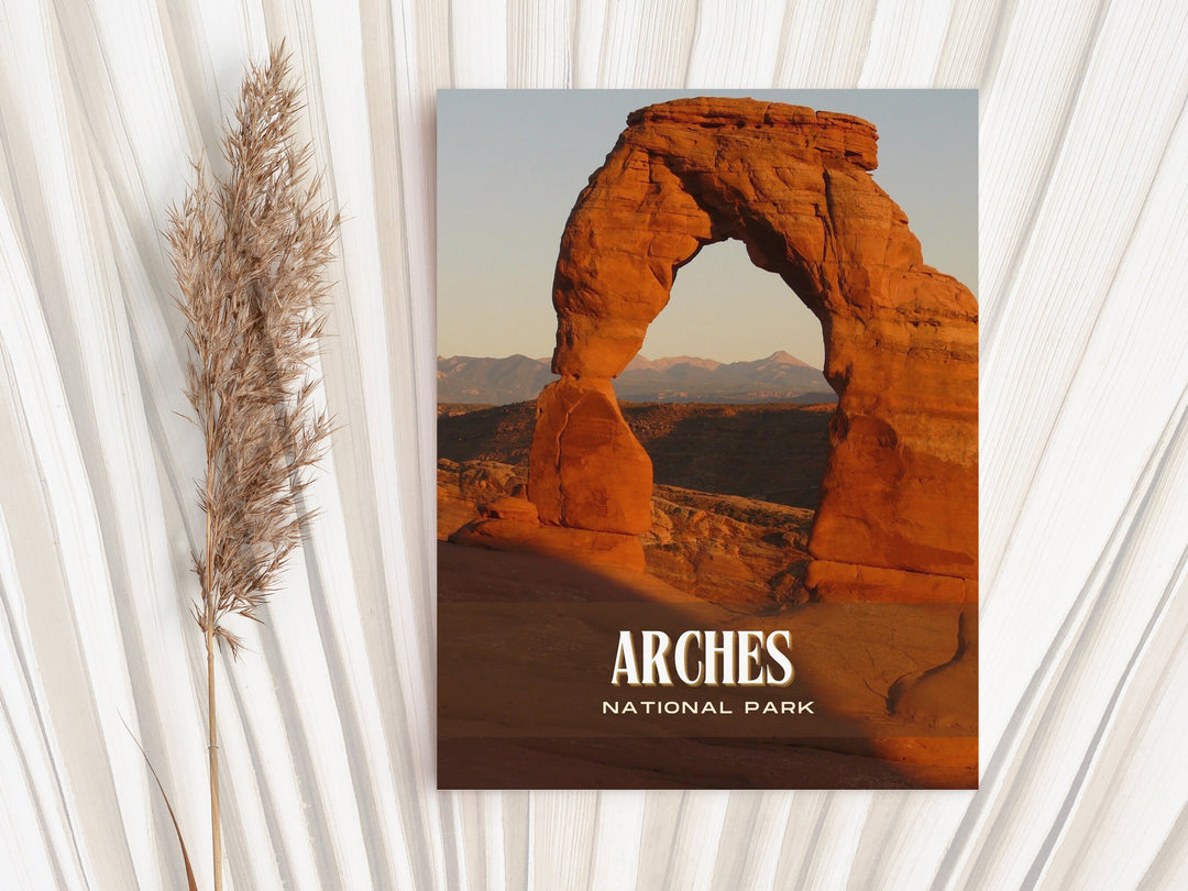 5 Must-See Attractions in Arches National Park, Utah: Explore the Beauty with Vintage Wall Art